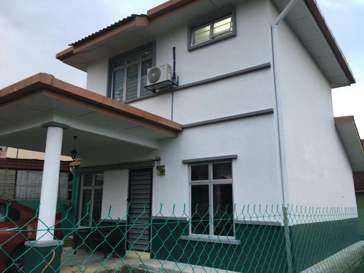 Villa Permata Impian à Bangi Extérieur photo
